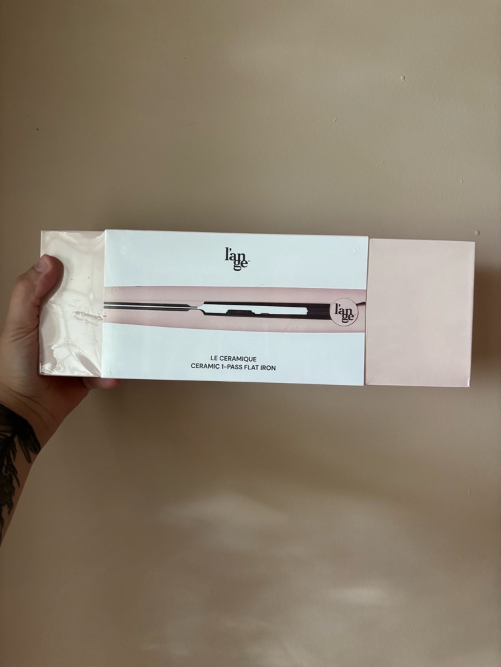 Lange Ceramic 1-Pass Flat Iron in Blush Pink and White